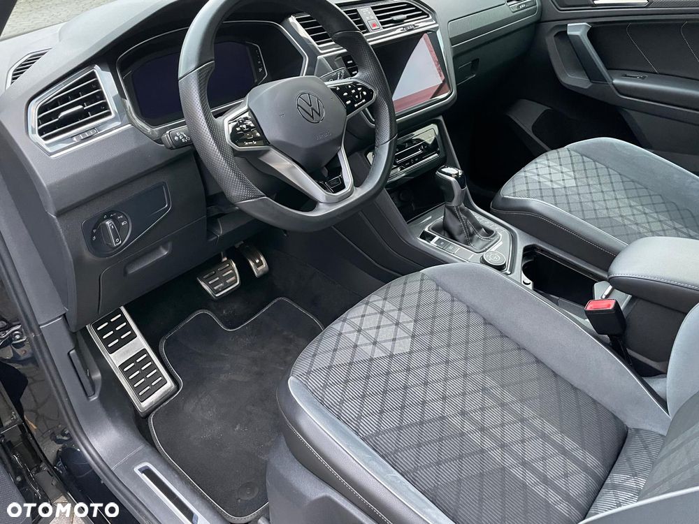 Volkswagen Tiguan 2.0 TDI SCR 4MotION DSG R-Line - 34