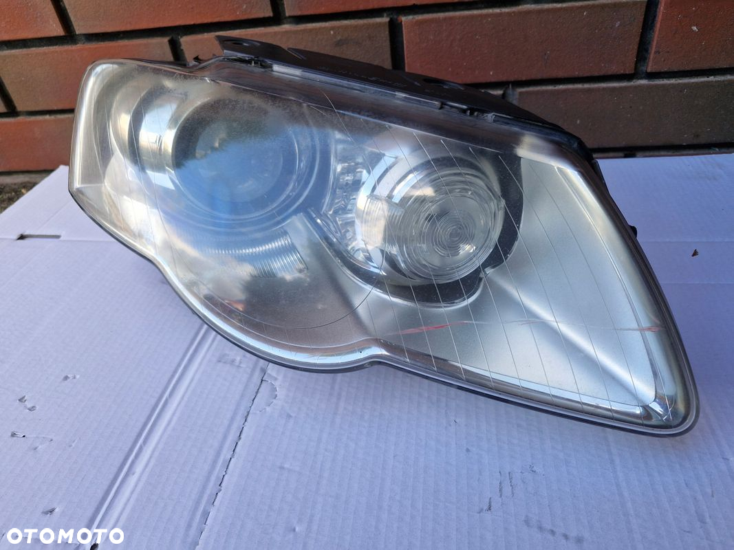 LAMPA PRAWA PRAWY BI XENON VW PASSAT B6 3C 05-08R - 4