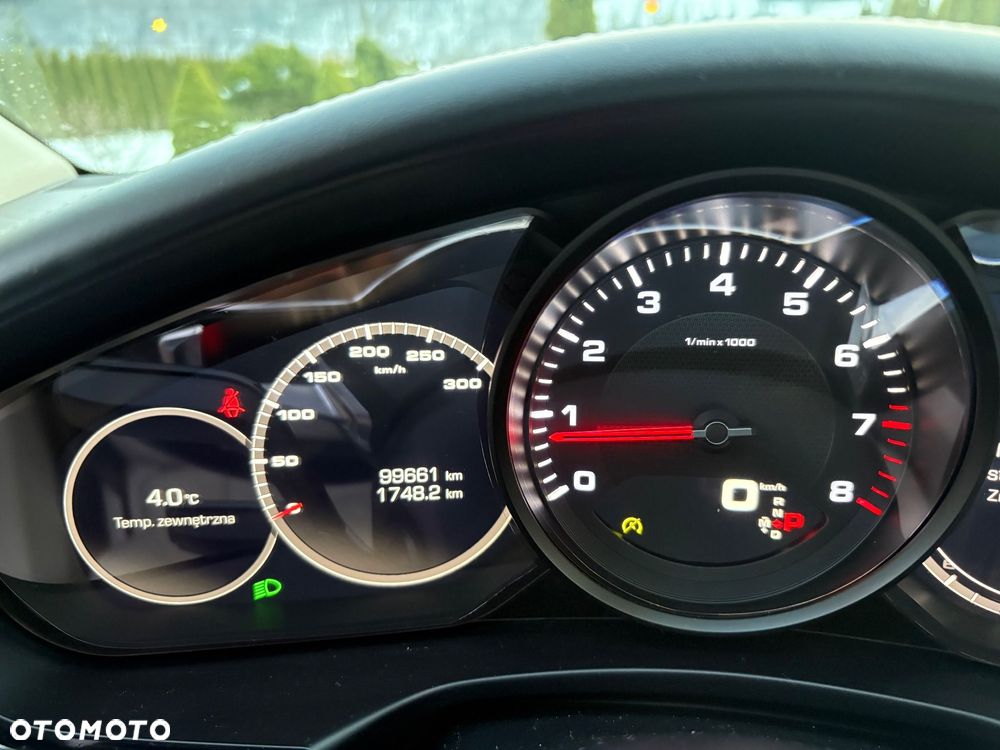 Porsche Panamera 4 - 6
