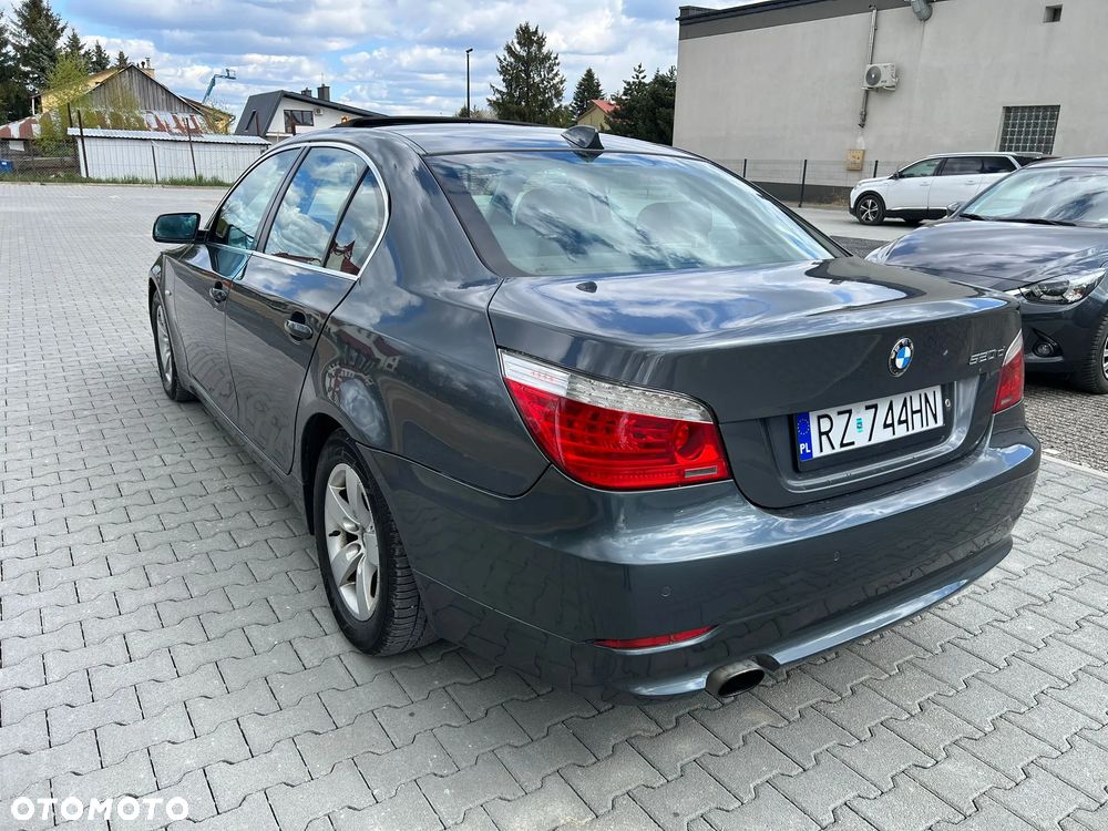 BMW Seria 3 320d - 16