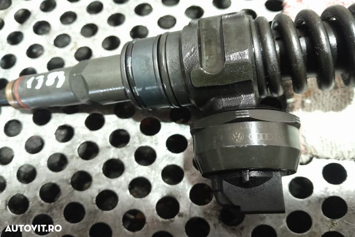 Injector motorina 038130073A 038130073A Volkswagen VW Passat B5.5 [fa - 2