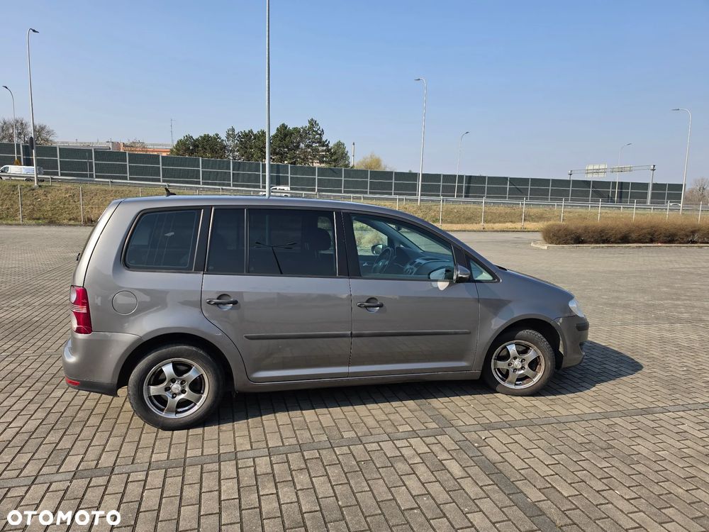 Volkswagen Touran 1.9 TDI - 6