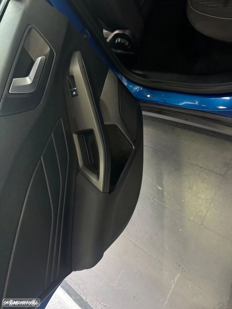 Ford Focus SW 1.0 EcoBoost S&S COOL&CONNECT - 9