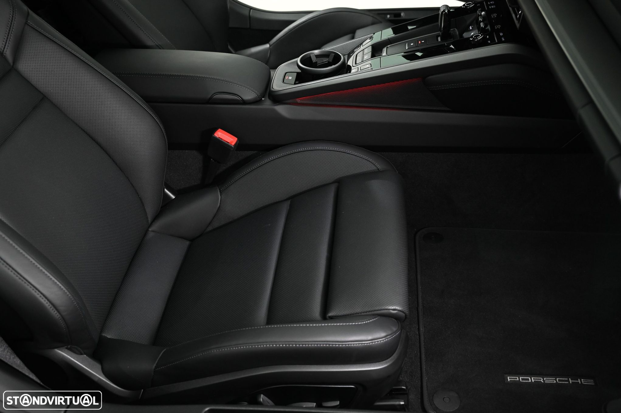 Porsche 911 (992) Carrera S - 30