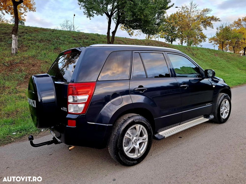 Suzuki Grand Vitara 1.9 DDiS Comfort DPF Limited - 4