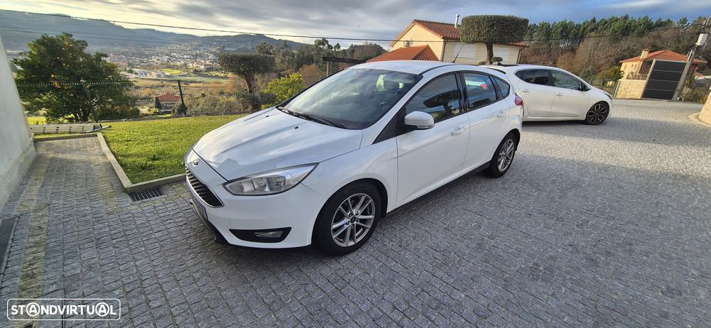 Ford Focus - 1