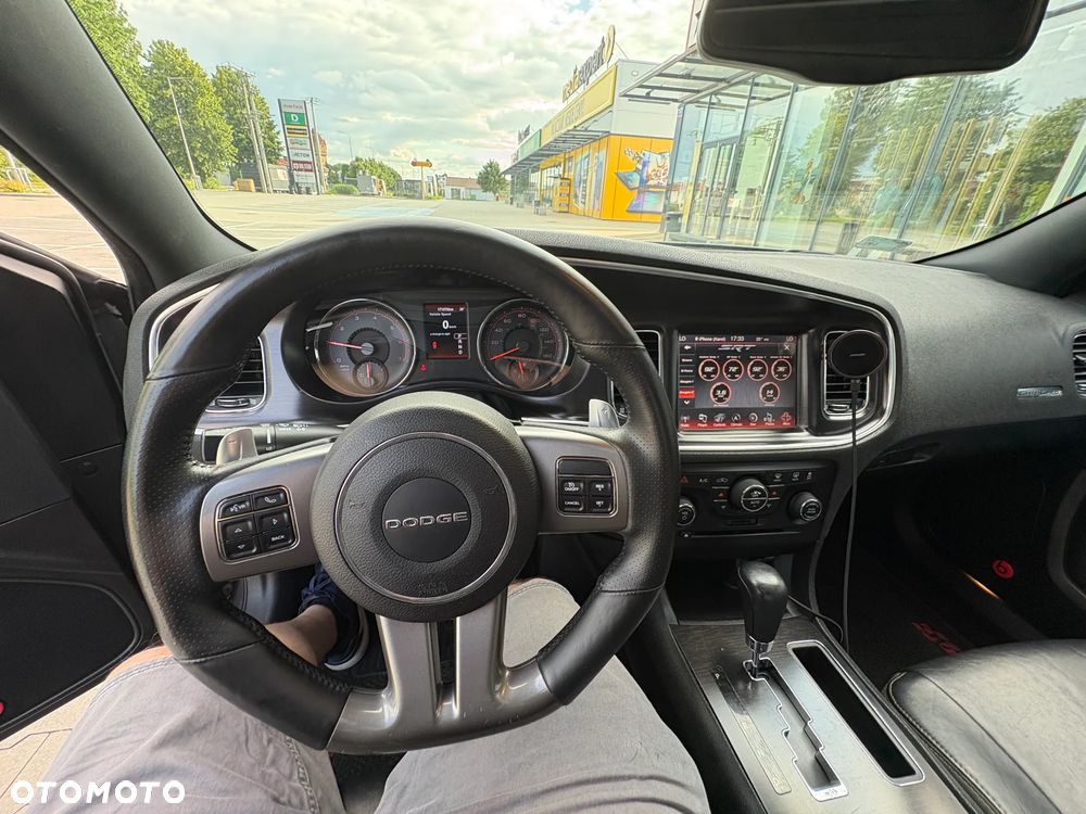 Dodge Charger 5.7 V8 RT - 20