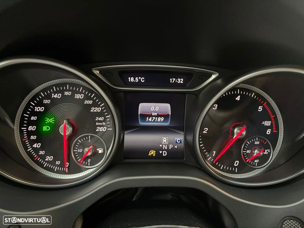 Mercedes-Benz CLA 180 d Shooting Brake AMG Line Aut. - 15