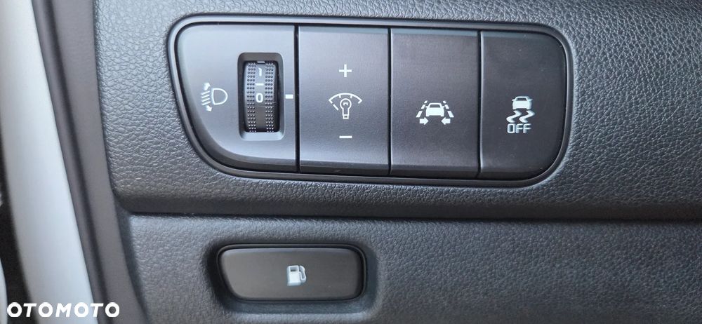 Kia Niro 1.6 GDI Hybrid M - 21