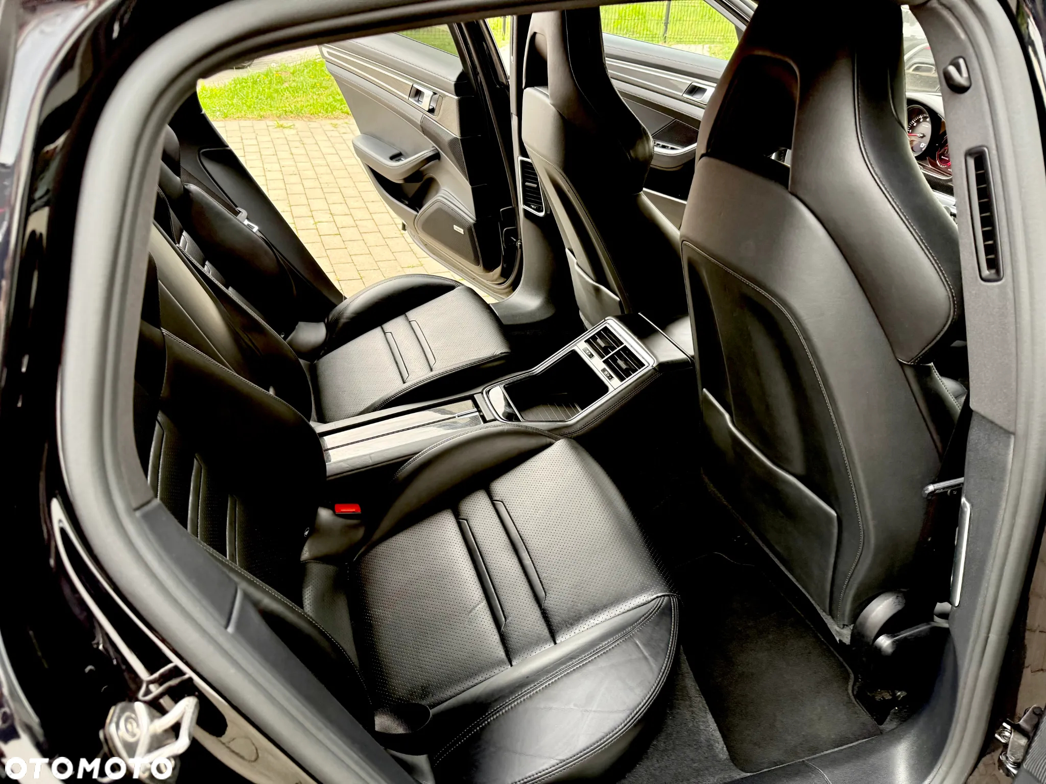 Porsche Panamera 4S - 21