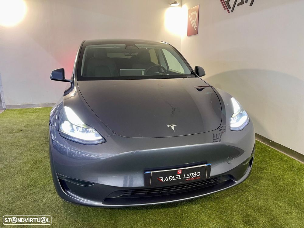 Tesla Model Y Long Range Dual Motor AWD - 6
