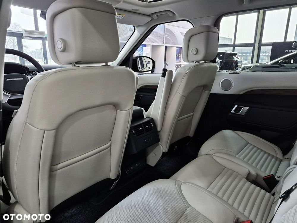 Land Rover Discovery D250 Dynamic SE - 27
