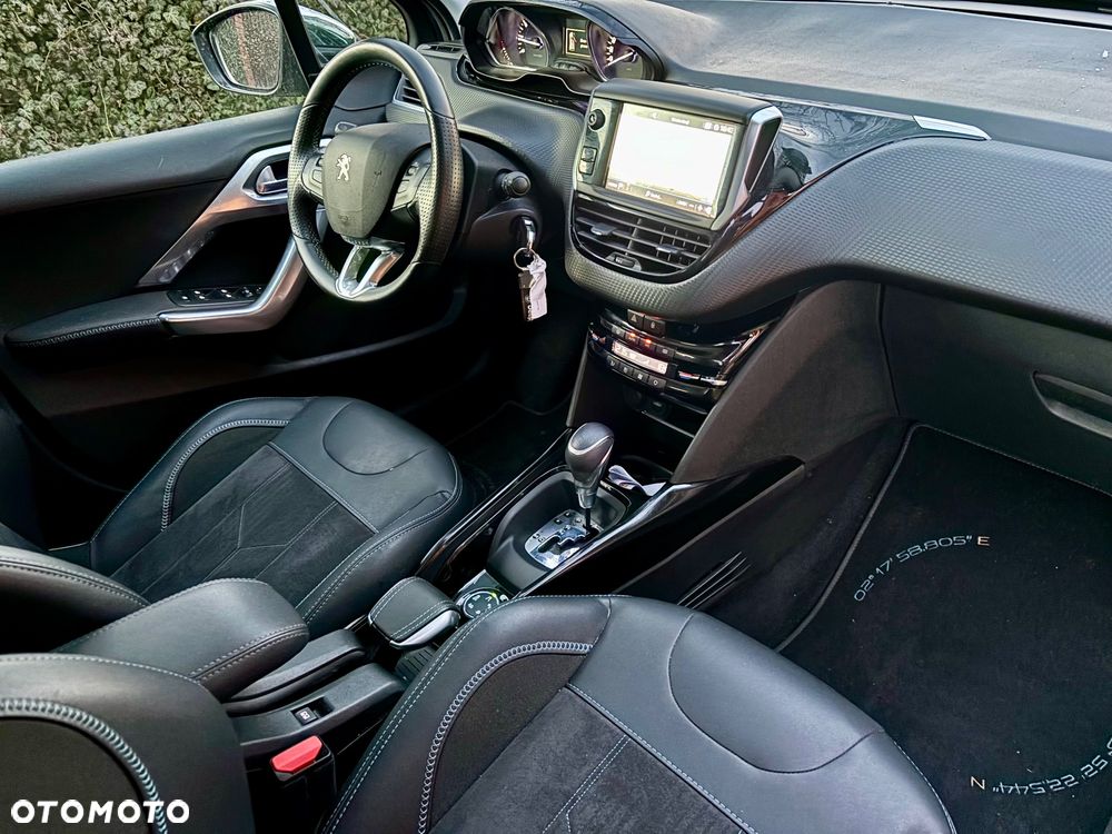 Peugeot 2008 PureTech 110 Stop&Start EAT6 Crossway - 16