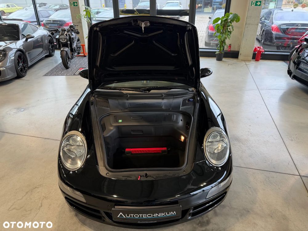 Porsche 911 Carrera S - 27