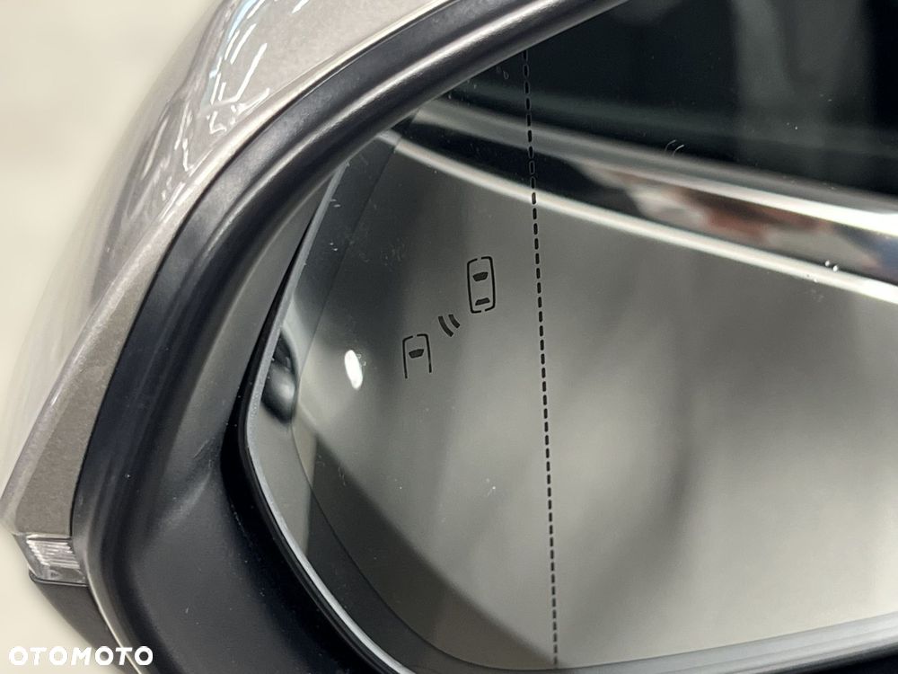 Lexus NX - 33