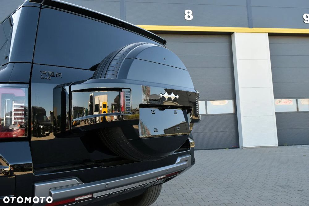 BYD Leopard 8 - 10