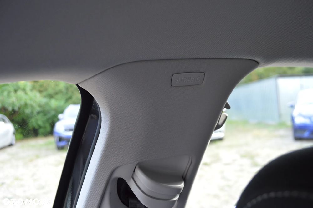 Volkswagen Passat 2.0 TSI Business DSG - 26
