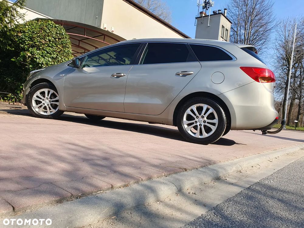 Kia Ceed 1.6 GDI Spirit - 34
