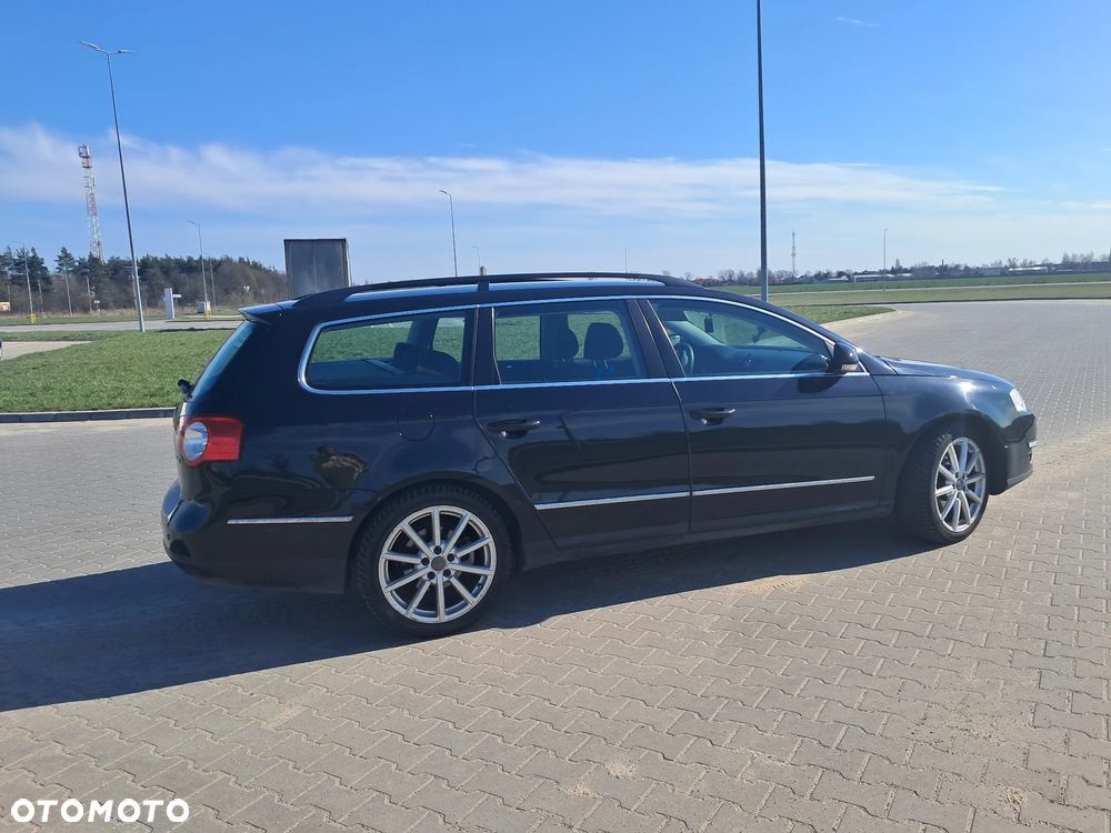 Volkswagen Passat - 2