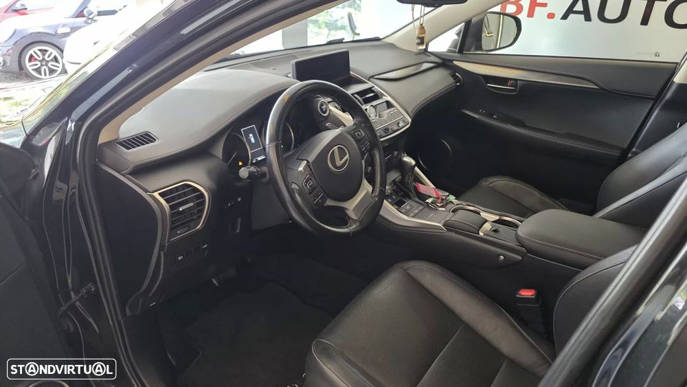 Lexus NX 300h Executive - 6