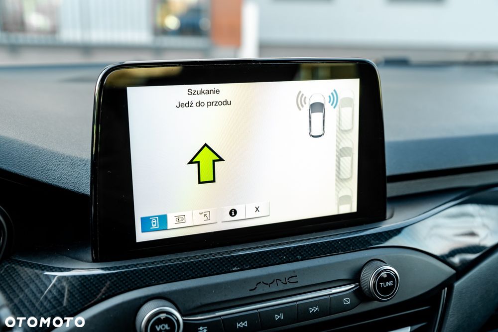 Ford Focus 1.0 EcoBoost Start-Stopp-System ST-LINE - 38