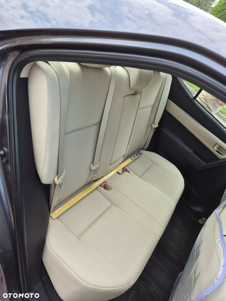 Toyota Corolla - 9