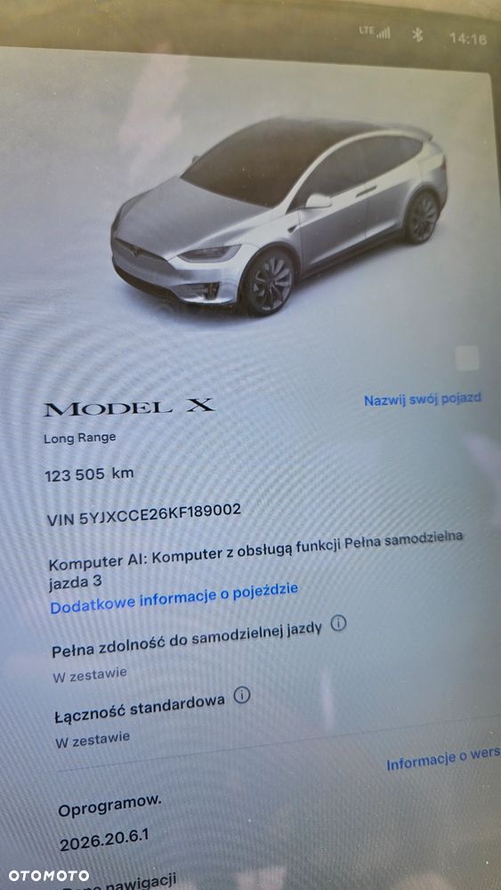 Tesla Model X - 27