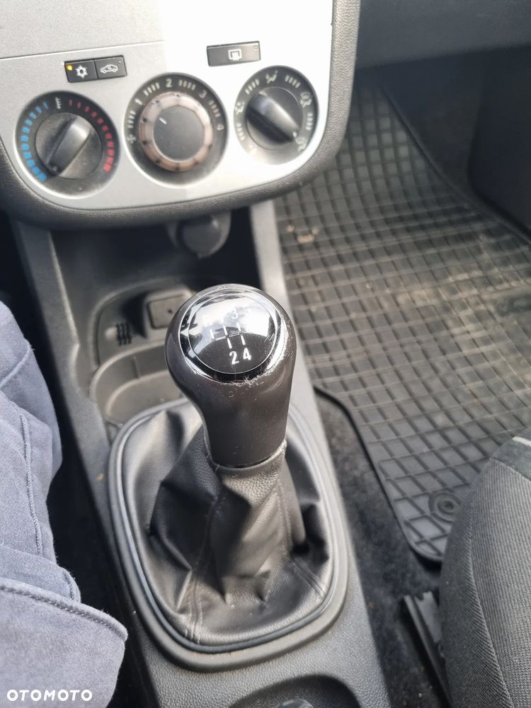 Opel Corsa 1.3 CDTI Edition / Active - 10