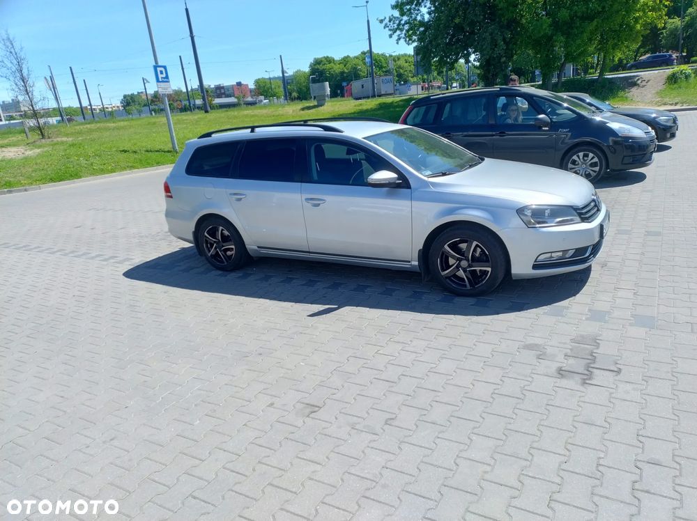 Volkswagen Passat 1.6 TDI Trendline - 1