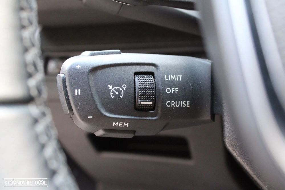 Peugeot 5008 1.2 PureTech Allure Pack EAT8 - 13