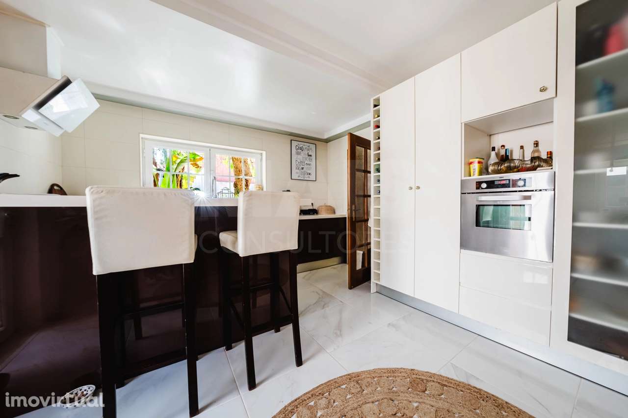 Moradia T5 com Vista Mar, Piscina Aquecida, Jardim com Árvores de F... - Grande imagem: 5/50