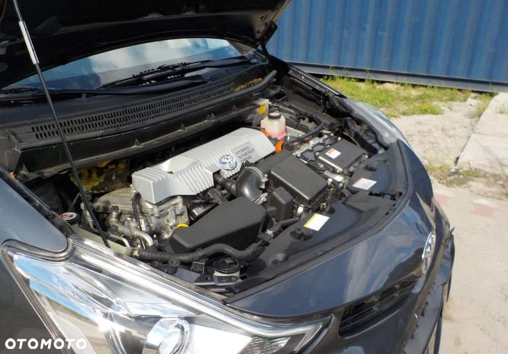 Toyota Prius+ - 5