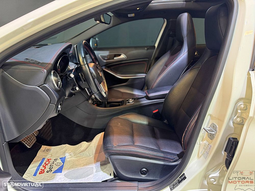 Mercedes-Benz GLA 220 CDI 4Matic 7G-DCT AMG Line - 16