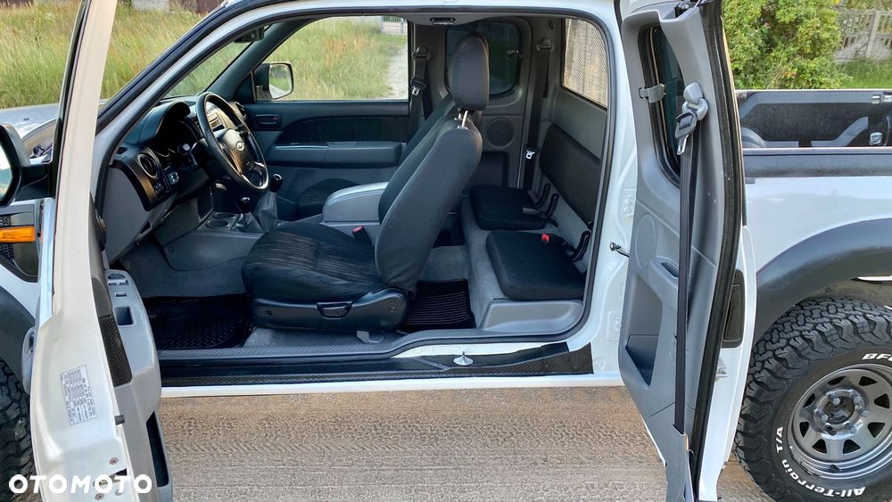 Ford Ranger 2.5 TDCi DC XLT - 16