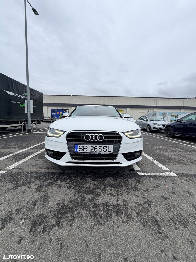 Audi A4 2.0 TDI DPF multitronic S line Sportpaket - 1