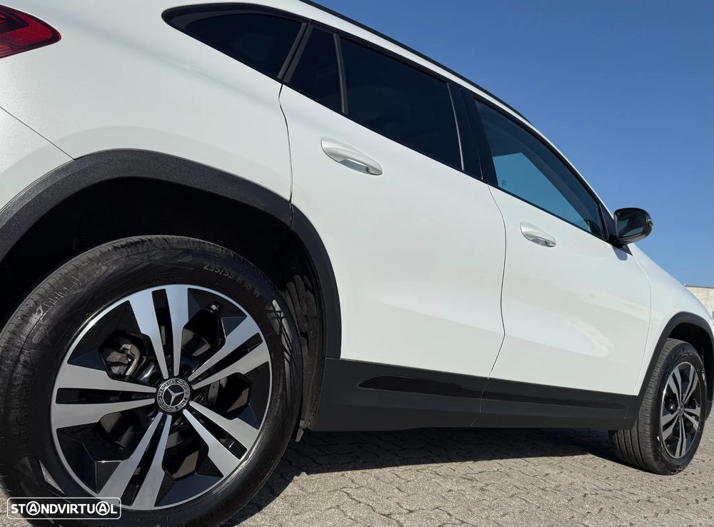 Mercedes-Benz GLA 180 d Progressive - 21