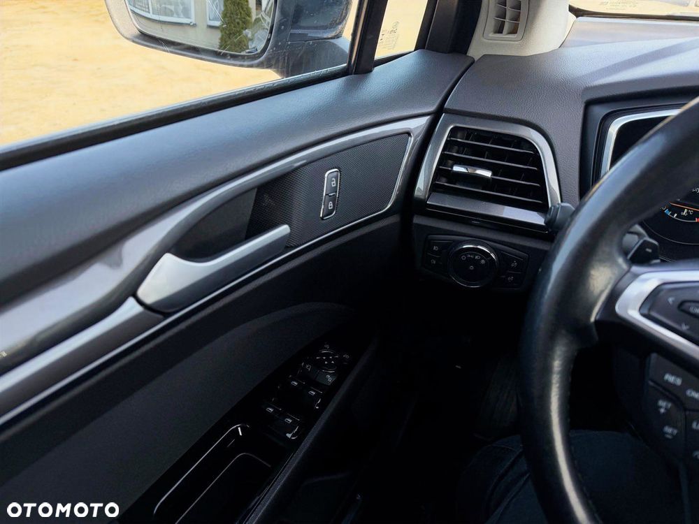 Ford Mondeo 2.0 EcoBlue Titanium - 14