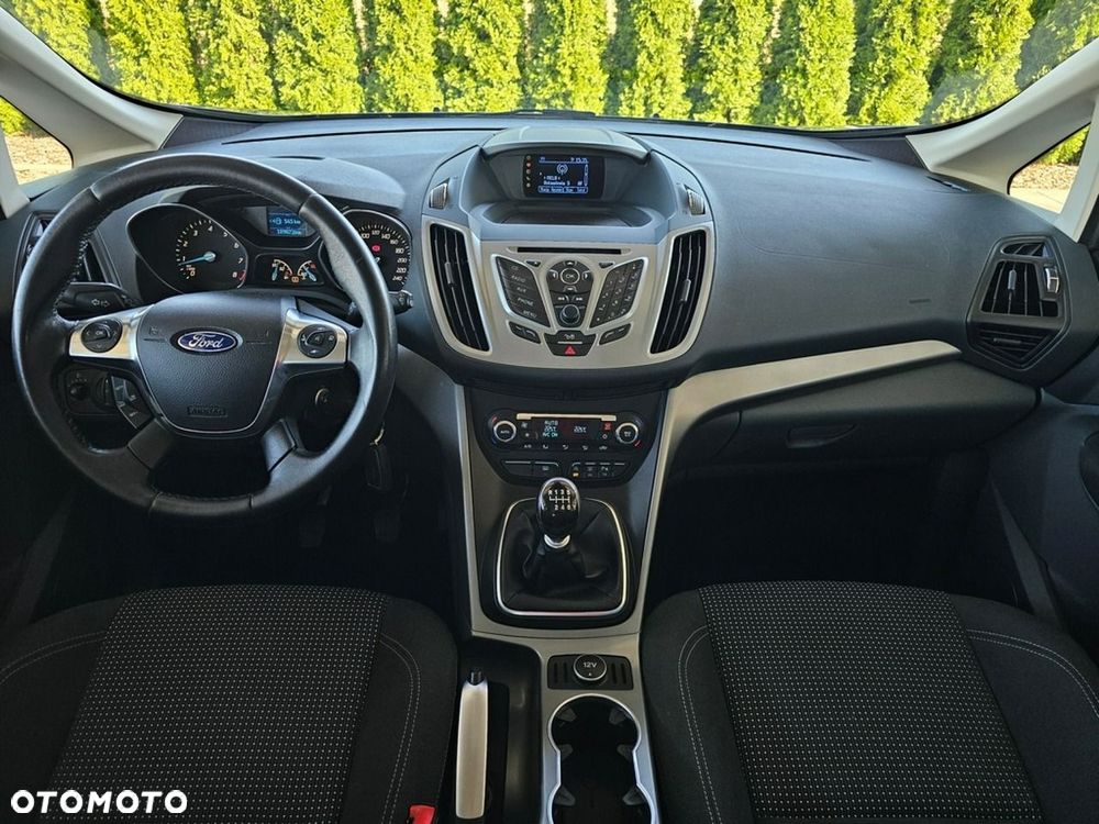 Ford Grand C-MAX - 21