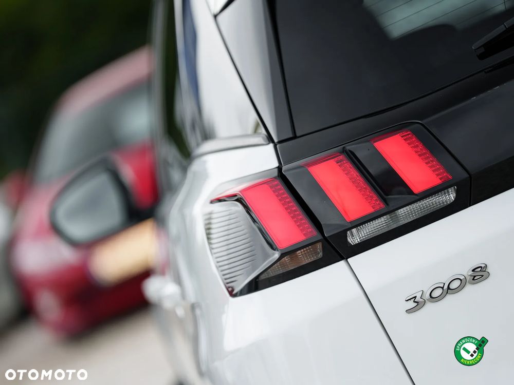 Peugeot 3008 1.6 BlueHDi Active S&S EAT6 - 10