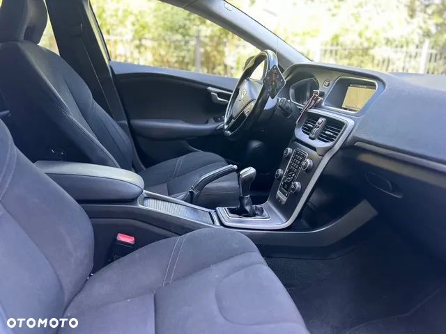 Volvo V40 D2 Kinetic - 11