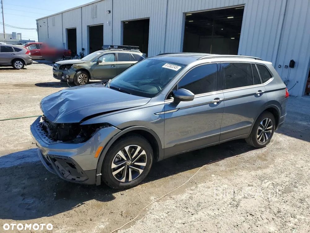 Volkswagen Tiguan - 14