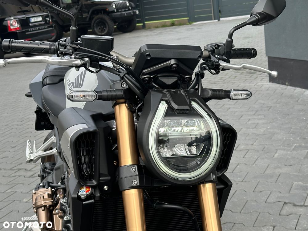 Honda CB - 24