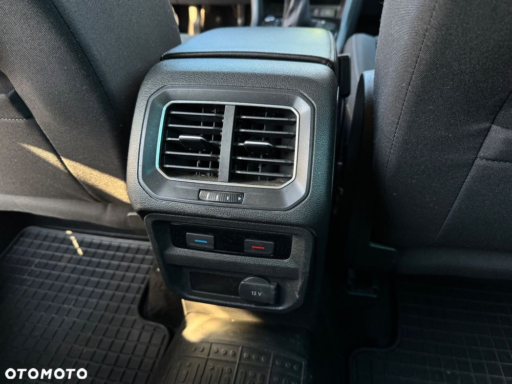 Volkswagen Tiguan - 16