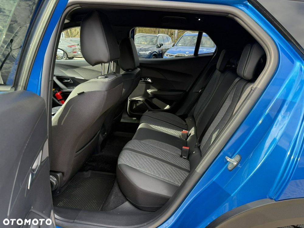 Peugeot 2008 1.2 PureTech Allure S&S EAT8 - 17