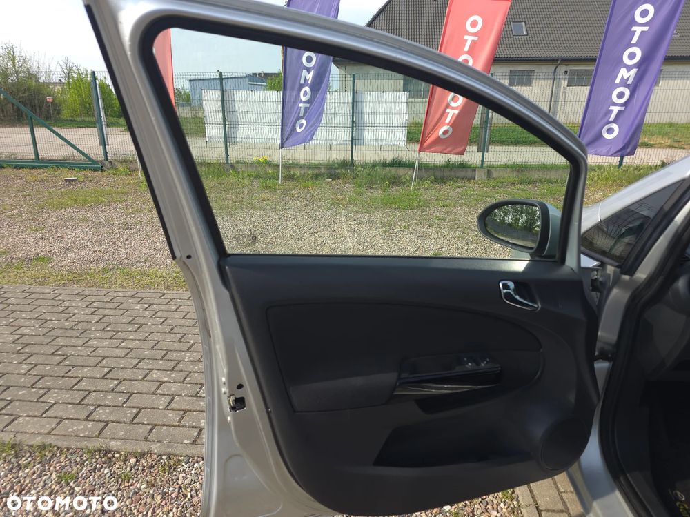 Opel Corsa 1.4 16V Edition - 17