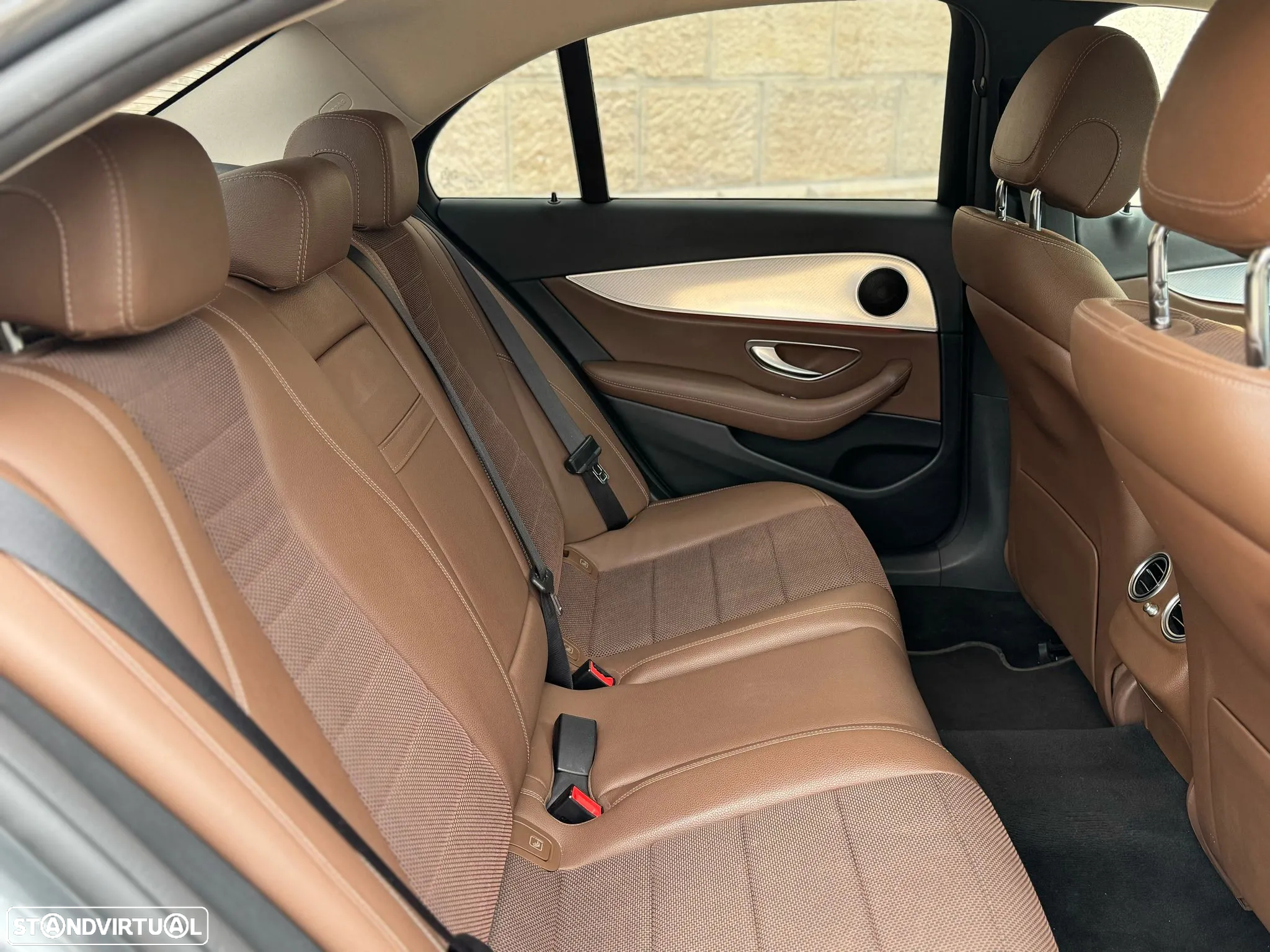 Mercedes-Benz E 200 d Avantgarde - 21