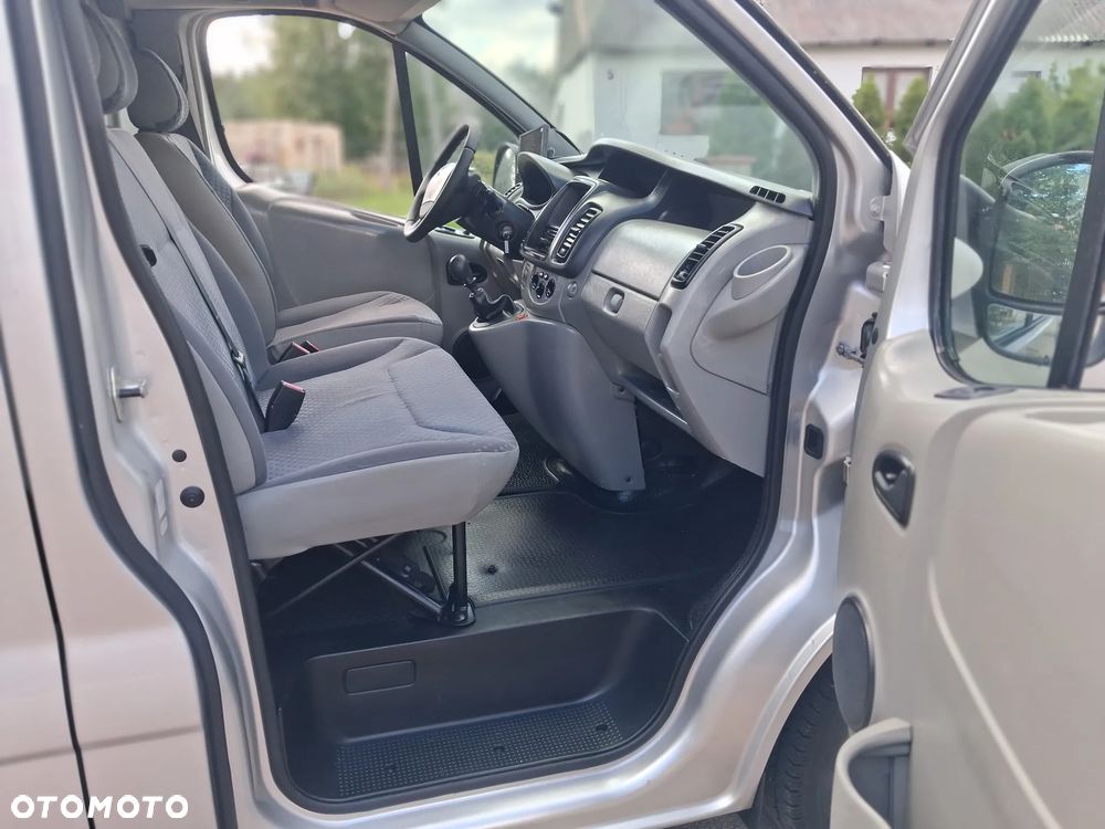 Renault Trafic - 11