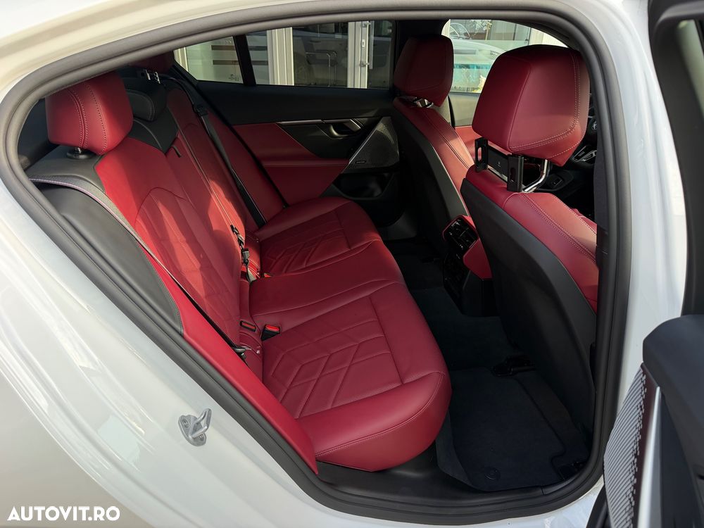 BMW Seria 5 530e Aut. - 16
