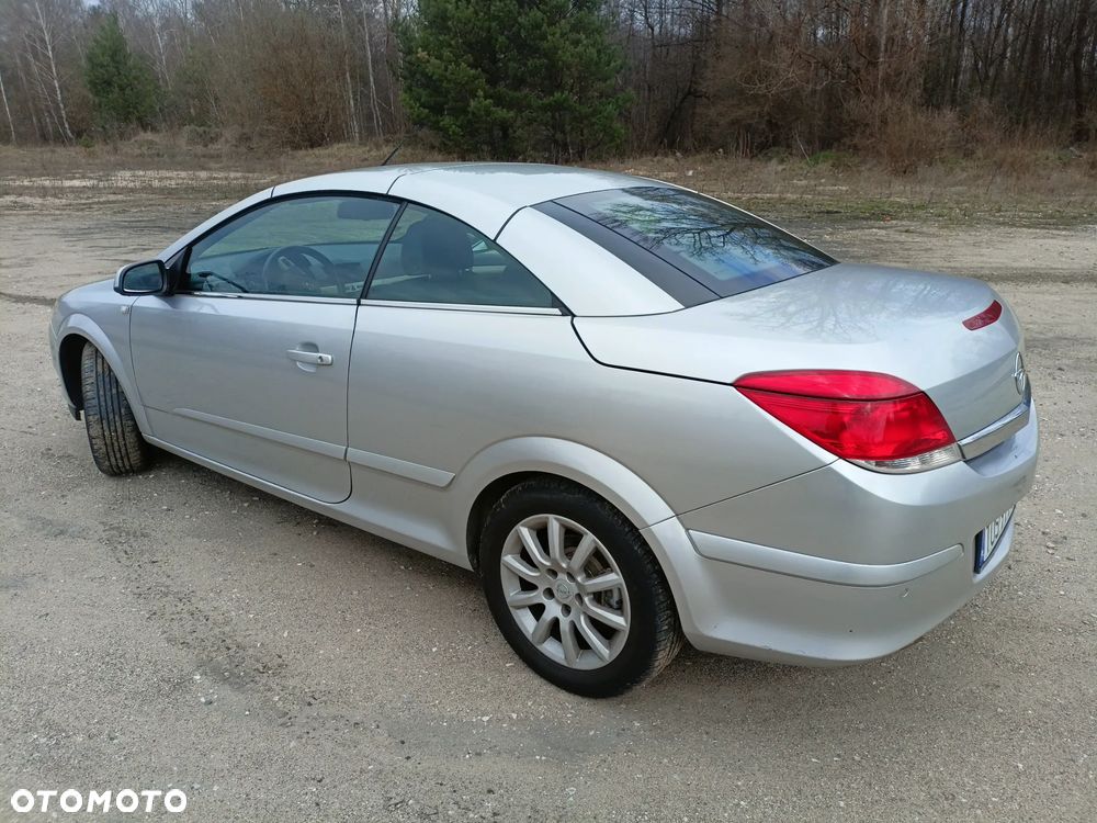 Opel Astra 1.8 Cosmo - 17