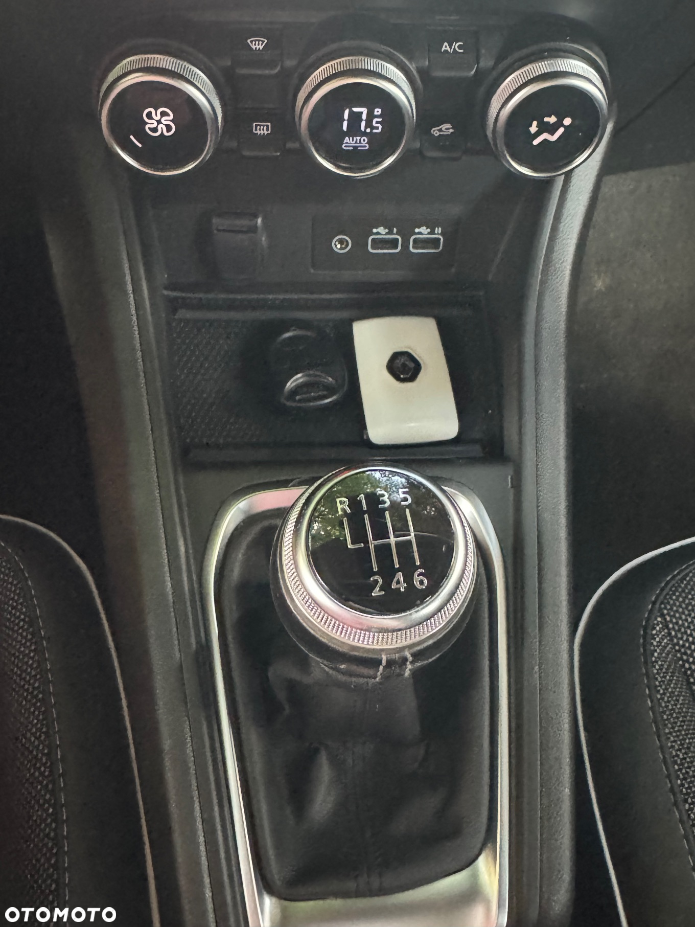 Renault Captur - 13